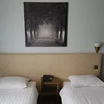 Hotel Yasha 3*