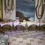Yasha Hotel