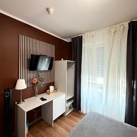 Hotel Yasha