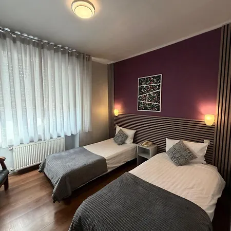 Yasha 3* Luxemburgo
