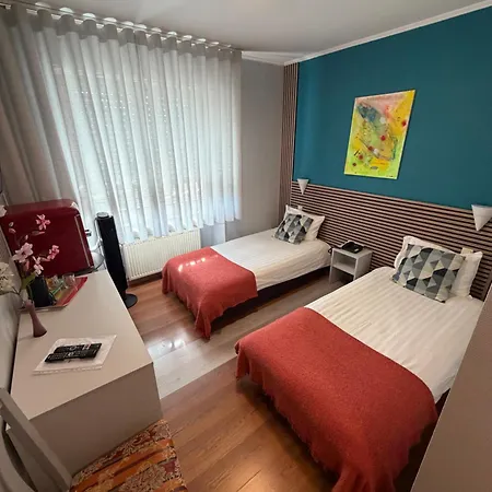 Yasha 3* Luxemburgo