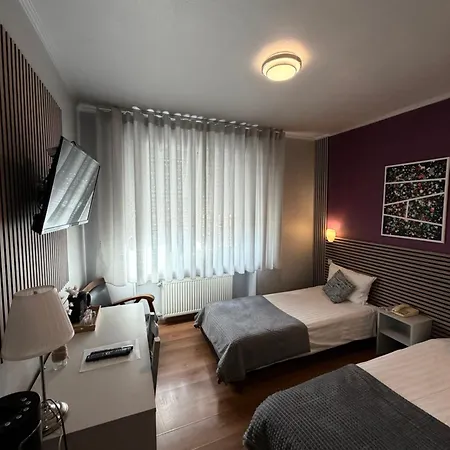 Hotel Yasha