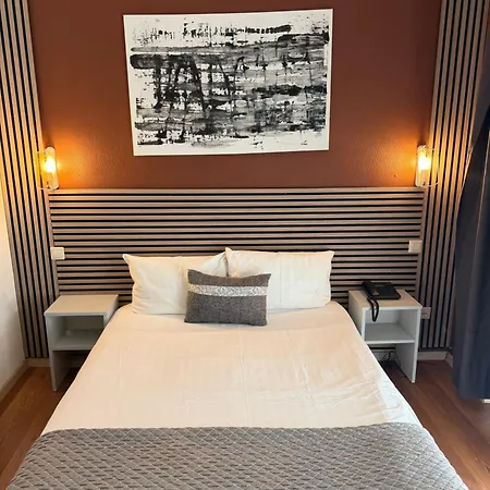 Yasha 3* Luxemburgo