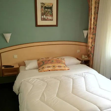 Yasha Hotel Lucembursko