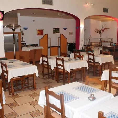 Yasha 3* Lucembursko