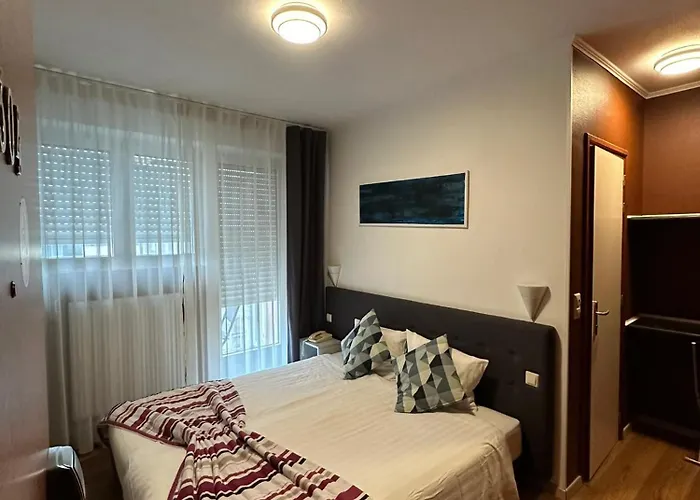 Yasha Hotel Luxembourg By